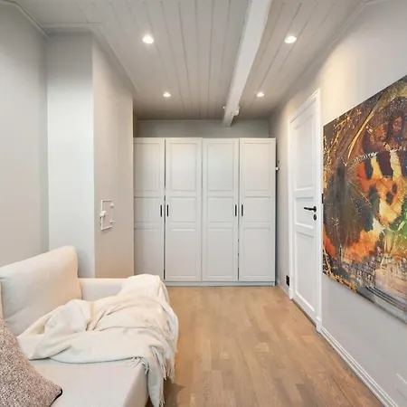 Large Penthouse With Roof Terrace Appartement