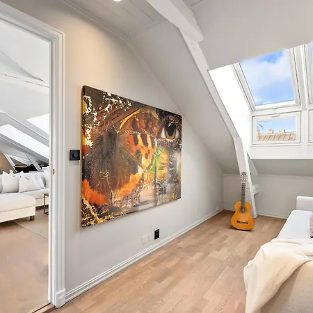 דירה Large Penthouse With Roof Terrace אוסלו